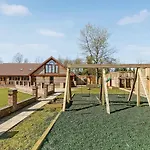 Pickering Lodges Prázdninový areál