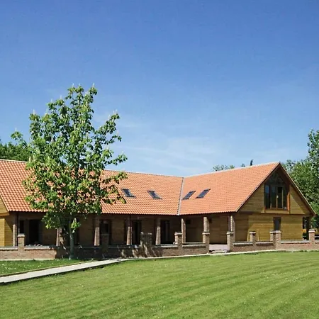 Pickering Lodges База отдыха Пикеринг
