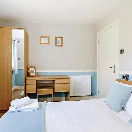 Pickering Lodges *