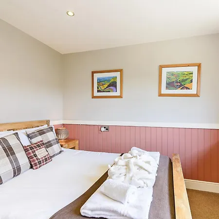 Pickering Lodges База отдыха Пикеринг