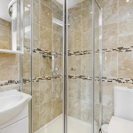 Pickering Lodges *